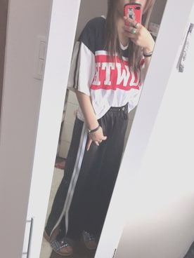 「SpRay PREMIUM（スプレイプレミアム）のアイテム（Tシャツ/カットソー）」を使った、りーにゃんさん（レディース・162cm）の夏コーディネート