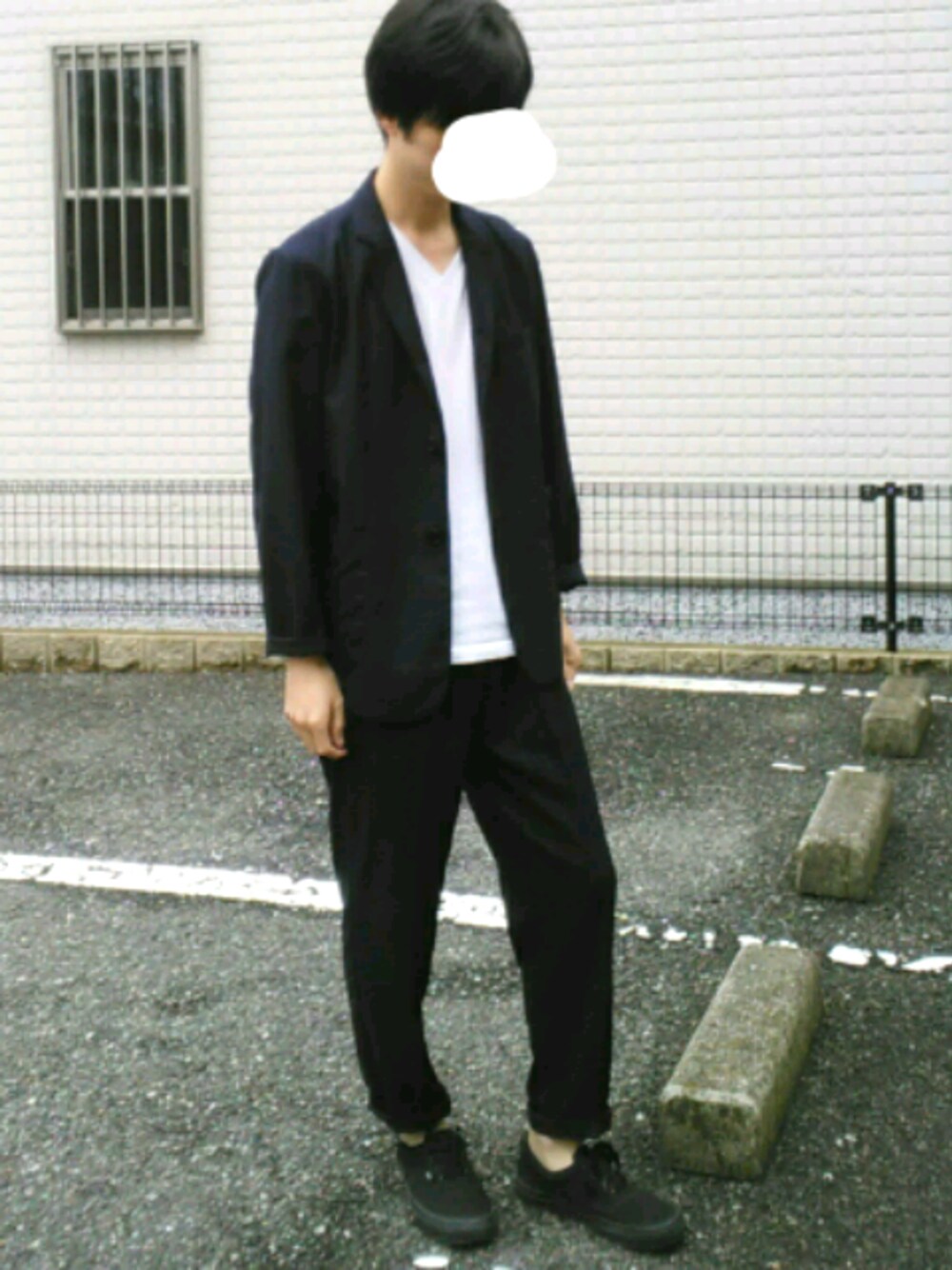 「シンプルコーデ、GU、VANS、キレイめ、MHL.」｜「VANSのVANS ヴァンズ GILBERT CROCKETT 2 PRO ギルバートクロケット2プロ VN0A38COQ3B (SUEDE) BLACKOUT（スニーカー、ブラック系）」を使った、takiさん（メンズ・166cm）の秋コーディネートの1枚目の写真
