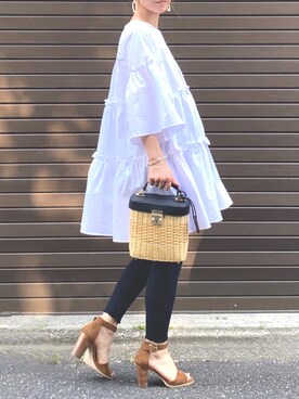 「she’s closetのshe’s closet で人気のティアードチュニックワンピ♡（チュニック、ホワイト系）」を使った、she’s closet さん（レディース）の夏コーディネート