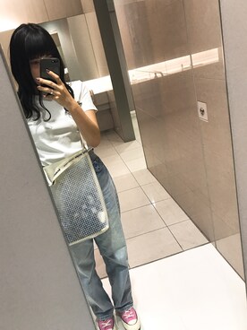 「UNIQLO（ユニクロ）のクルーネックT（半袖）（Tシャツ/カットソー、ホワイト系）」を使った、ねぎさん（レディース・160cm）の冬コーディネート