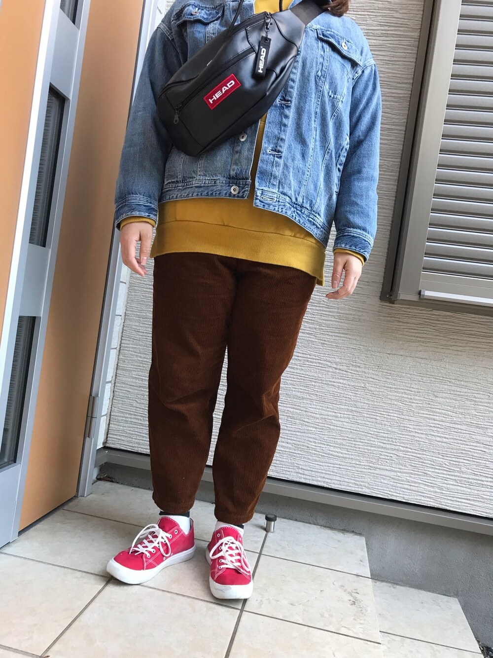 「大柄女子、ゴリラ女子、大きいサイズ、プラスサイズ、GU、アベイル、しまむら、今日のコーデ」｜「しまむらのアイテム（デニムジャケット、ブルー系）」を使った、あんちゃんさん（レディース・170cm）の冬コーディネートの1枚目の写真