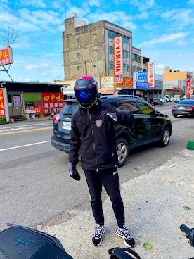 「アイテム（ライダースジャケット）」を使った、Stephen🇹🇼さん（メンズ・183cm・10代）の冬コーディネート