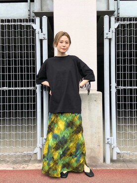 「SUPERTHANKS」｜「アイテム（スカート）」を使った、あかいけまいさん（レディース・157cm）の春コーディネート