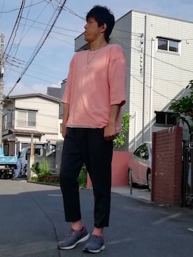 「クルーネックTシャツ」｜「アイテム（アクセサリー）」を使った、カフェ　さん（メンズ・188cm）の春コーディネート