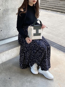 「IACUCCI（イアクッチ）のアイテム（ハンドバッグ）」を使った、chisaさん（レディース・164cm）の春コーディネート