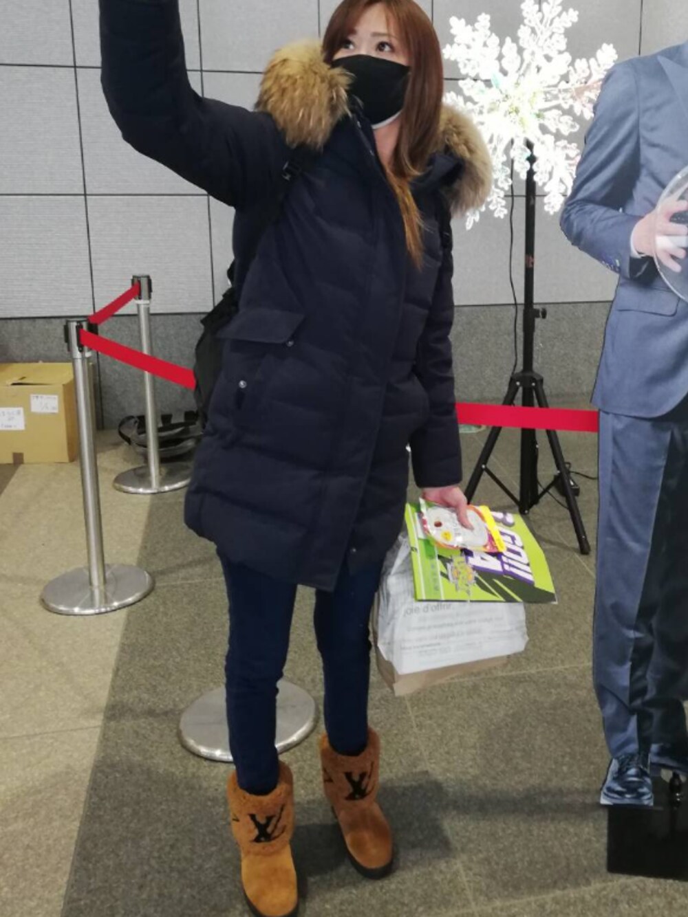 「LOUIS VUITTONのアイテム（ブーツ、ブラウン系）」を使った、 yukiさん（レディース・168cm）の春コーディネートの1枚目の写真