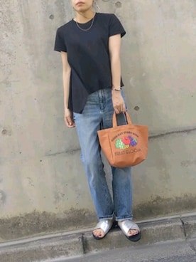 「ハイウエストストレートジーンズ」｜「アイテム（アクセサリー）」を使った、KKさん（レディース・160cm）の夏コーディネート