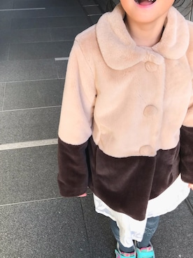 「COMME CA ISM（コムサイズム）のアイテム（その他アウター）」を使った、パンチョリーナ_8さん（キッズ・120cm）の冬コーディネート