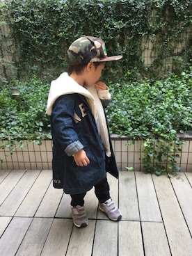 「ロングジャケット」｜「アイテム（デニムジャケット）」を使った、MAOKICHIさん（キッズ・90cm）の秋コーディネート