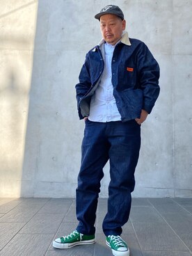 「UNIVERSAL OVERALL（ユニバーサルオーバーオール）のアイテム（デニムジャケット）」を使った、ザッキローニさん（メンズ・172cm）の春コーディネート