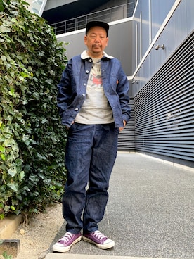 「ミッキーT」｜「アイテム（デニムジャケット）」を使った、ザッキローニさん（メンズ・172cm）の冬コーディネート