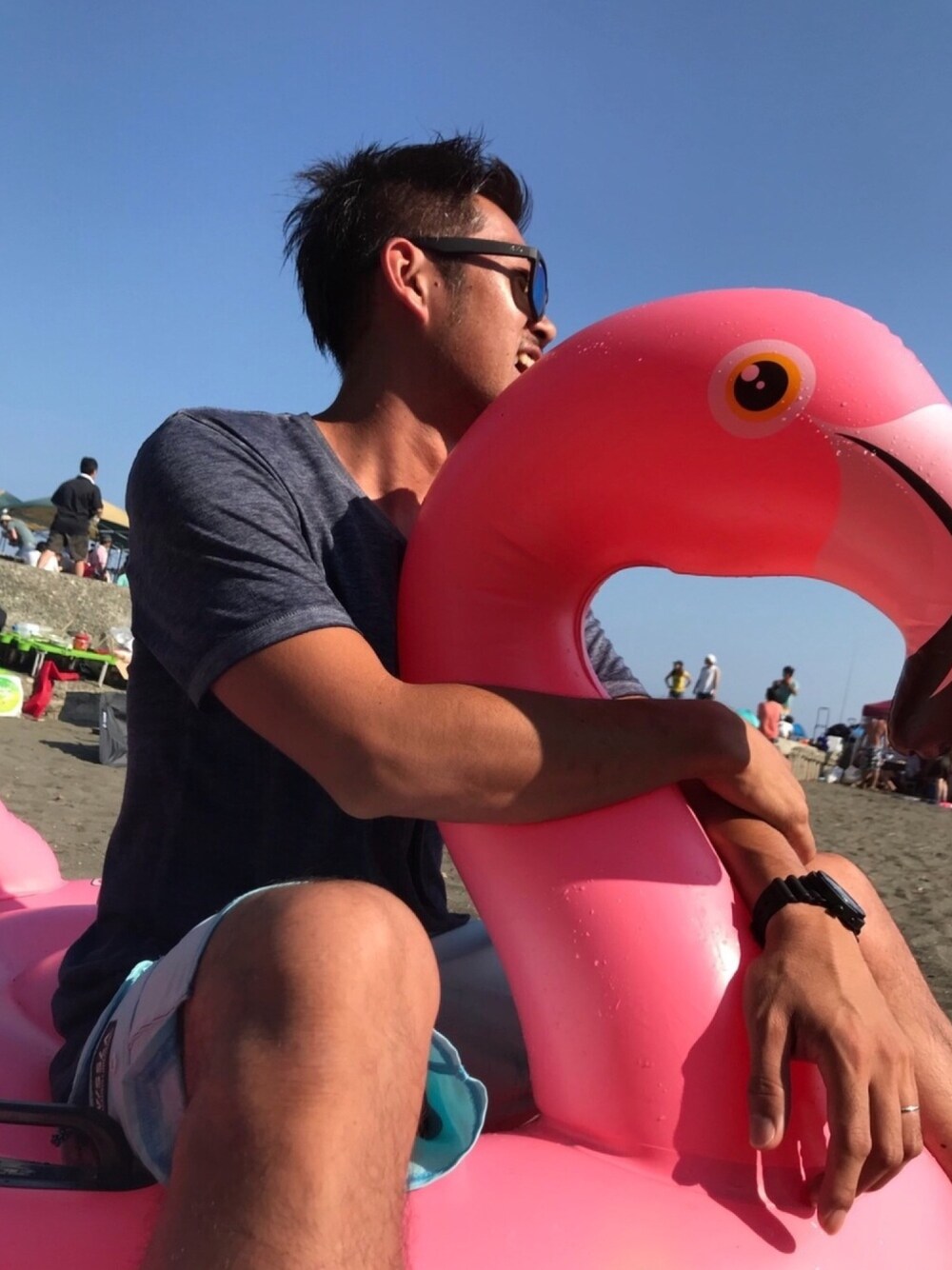「夏コーデ、ビーチスタイル、サングラス、湘南」｜「Ray-Banのアイテム（サングラス、ブラック系）」を使った、アオさん（メンズ・175cm）の夏コーディネートの1枚目の写真