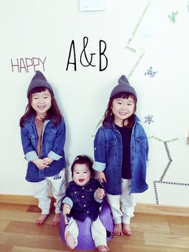 「三兄弟」｜「アイテム（帽子）」を使った、A&Bさん（キッズ・100cm）の冬コーディネート