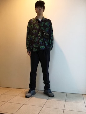 「nonnative（ノンネイティブ）のアイテム（スラックス）」を使った、sinoさん（メンズ・179cm）の秋コーディネート