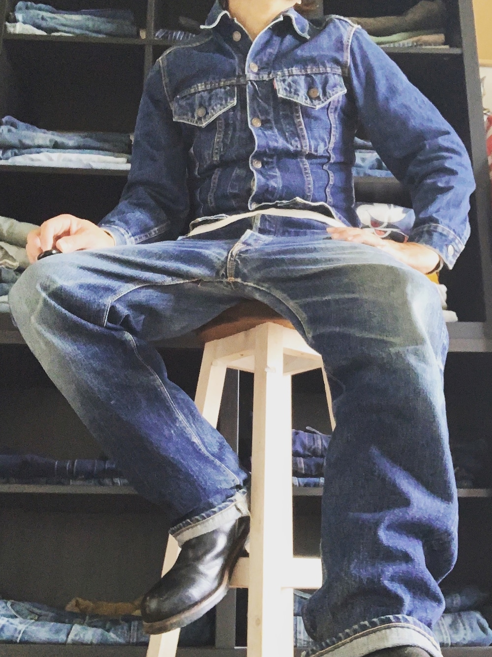 「アメカジ、デニム、デニデニ、ブーツ、Redwing、レッドウィング、ジーパン、ジーンズ、ジージャン、エンジニアブーツ」｜「Denimeのアイテム（デニムパンツ、ブルー系）」を使った、 tatsuma21さん（メンズ・165cm）の秋コーディネートの1枚目の写真