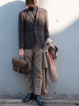 「チェック柄に恋してる」｜「アイテム（トレンチコート）」を使った、UJUさん（メンズ・176cm）の冬コーディネート