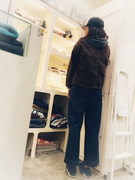 「UNIVERSAL OVERALL（ユニバーサルオーバーオール）のアイテム（ノーカラージャケット）」を使った、kawazoesachiyoさん（レディース・169cm）の冬コーディネート