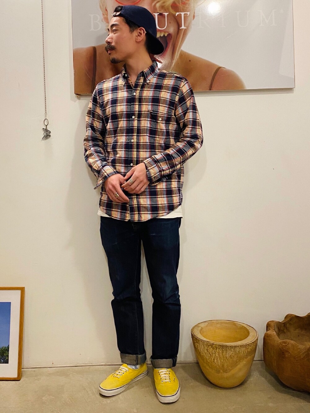 「BEAUTRIUM 、BEAUTRIUM鎌倉小町、鎌倉美容室、鎌倉美容師、川村勇貴、春コーデ、大人ストリート、大人カジュアル、popeye、popeyemagazine」｜「NEW ERAのアイテム（キャップ、ブルー系）」を使った、yukikwamura0725さん（メンズ・170cm）の冬コーディネートの1枚目の写真