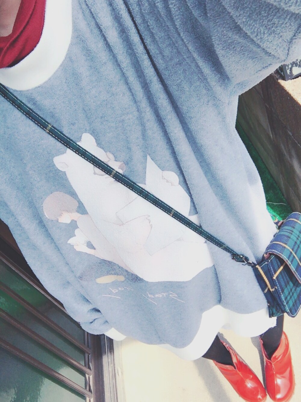 「はらぺこ商店」｜「はらぺこ商店のアイテム（Tシャツ/カットソー、グレー系）」を使った、しろねこ。さん（レディース・149cm）の春コーディネートの1枚目の写真