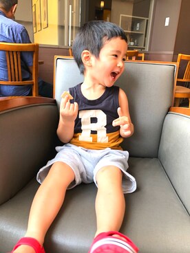 「F.O.KIDS（エフオーキッズ）のアイテム（タンクトップ）」を使った、SHUNKIさん（キッズ・90cm）の夏コーディネート