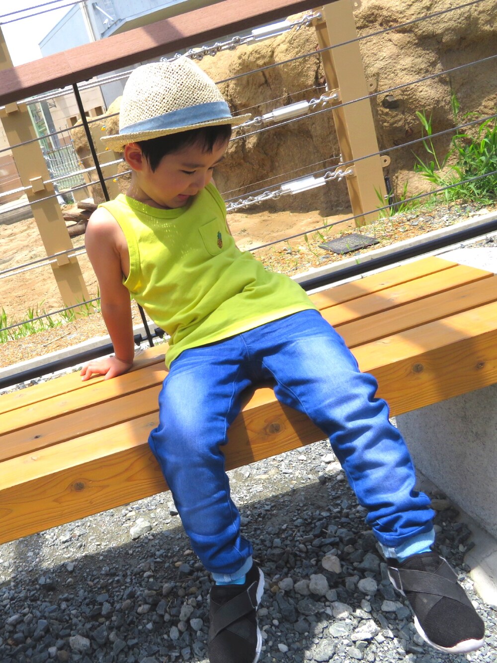 「F.O.KIDSのワンポイント刺繍タンクトップ（タンクトップ、グリーン系）」を使った、SHUNKIさん（キッズ・92cm）の夏コーディネートの1枚目の写真