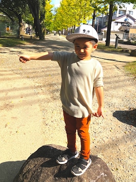 「KWUU（クー）のアイテム」を使った、SHUNKIさん（キッズ・100cm）の秋コーディネート