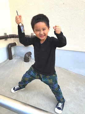 「KWUU（クー）のアイテム」を使った、SHUNKIさん（キッズ・100cm）の冬コーディネート