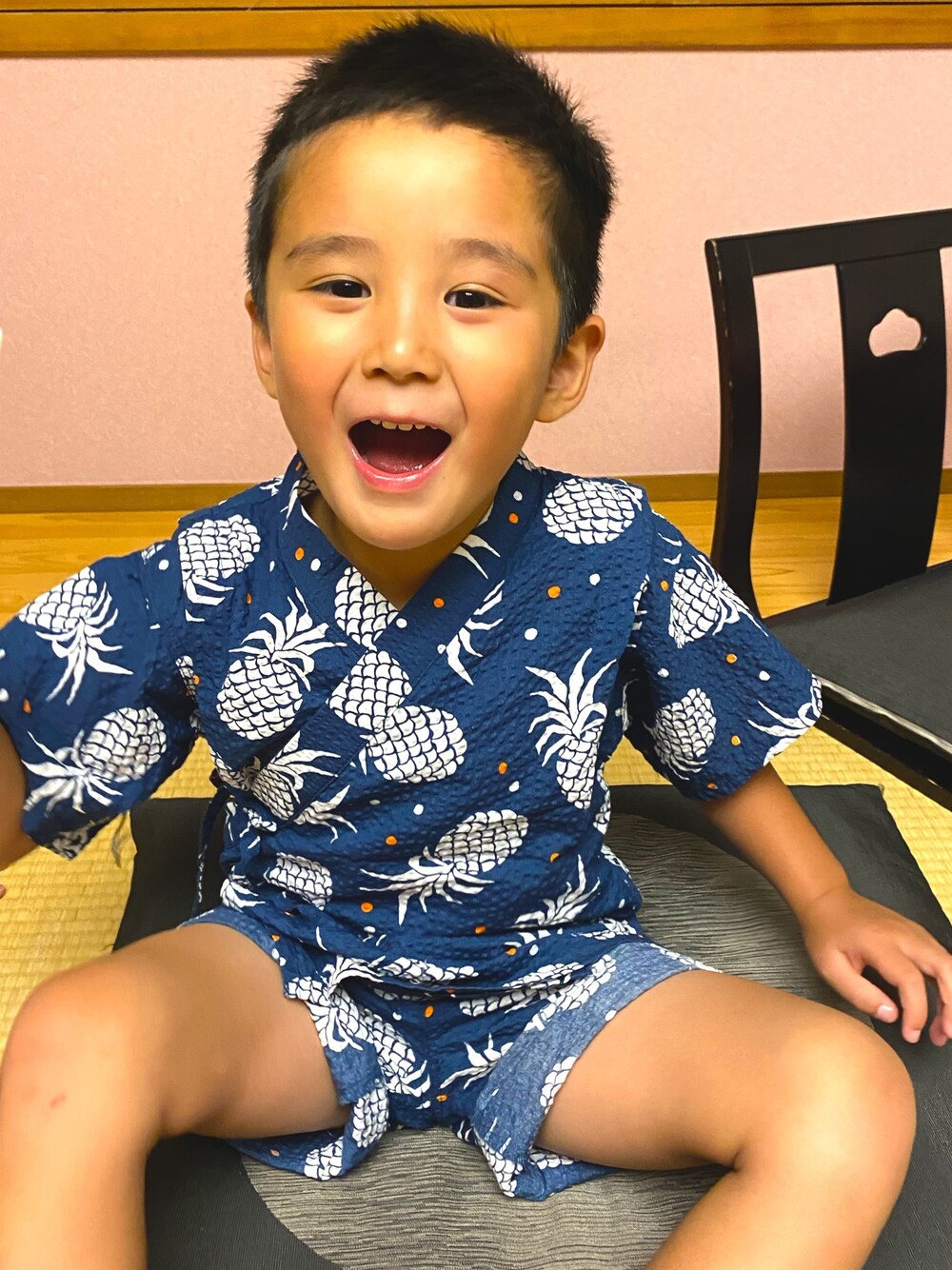 「BREEZEのパイナップル柄甚平（浴衣、ブルー系）」を使った、SHUNKIさん（キッズ・110cm）の秋コーディネートの1枚目の写真
