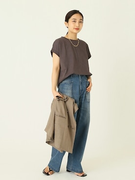 「アイテム（Tシャツ/カットソー、ブラック系）」を使った、Matsumotoさん（レディース・162cm）の春コーディネート