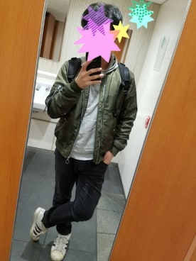 「Confirm（コンファーム）のアイテム（MA-1）」を使った、@MASAさん（メンズ・165cm）の秋コーディネート