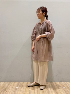 「ピンクベージュ」｜ぷくもちょさん（レディース・157cm）の秋コーディネート