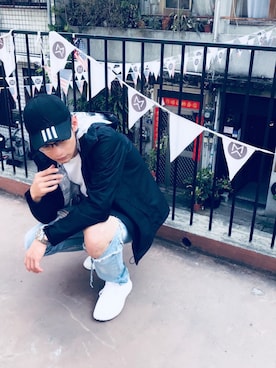 「BALL（ボール）のアイテム」を使った、Nian Ting Leeさん（メンズ・181cm）の春コーディネート