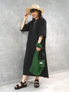 「TICCA（ティッカ）のアイテム（ワンピース）」を使った、小野田桃子さん（レディース・163cm）の春コーディネート