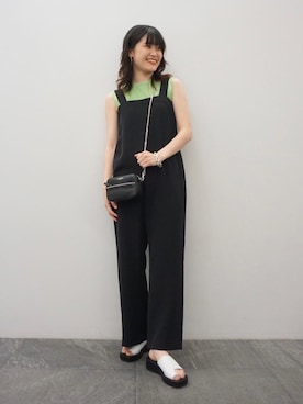 「UNITED ARROWS（ユナイテッドアローズ）のアイテム（サロペット/オーバーオール）」を使った、小野田桃子さん（レディース・163cm）の春コーディネート