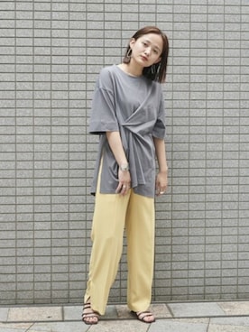 「アイテム（パンツ、イエロー系）」を使った、studious_takabaさん（レディース・157cm）の春コーディネート