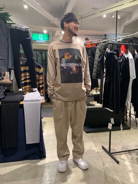 「WRAPINKNOT（ラッピンノット）のアイテム（パンツ）」を使った、Renさん（メンズ・182cm）の秋コーディネート