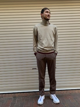 「WRAPINKNOT（ラッピンノット）のアイテム（パンツ）」を使った、Renさん（メンズ・182cm）の秋コーディネート
