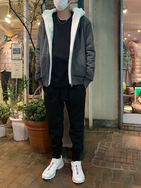 「NEIL BARRETT（ニールバレット）のアイテム（パンツ）」を使った、Renさん（メンズ・182cm）の秋コーディネート