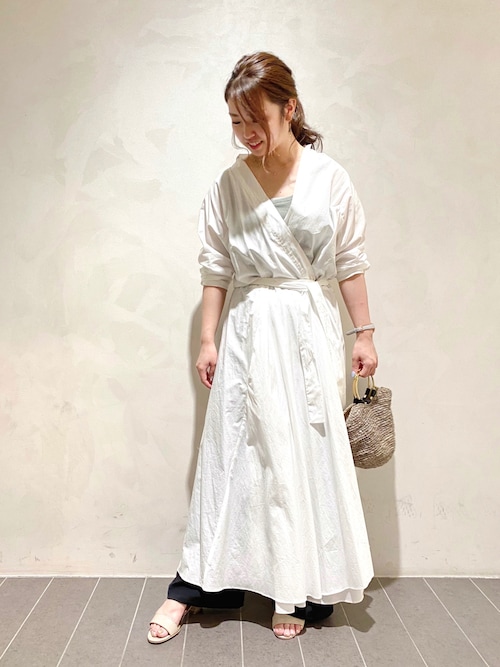 qualite（カリテ）の「コットンカシュクールロングシャツドレス