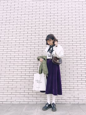 「ADAM ET ROPE'（アダムエロペ）のラウンドクロスボディーバッグ（ショルダーバッグ）」を使った、zby._.ismeさん（レディース・164cm）の冬コーディネート