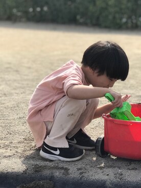 「砂場遊び」｜かんちゃんさん（キッズ・90cm）の春コーディネート