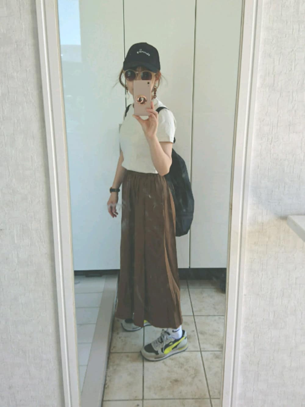 「カジュアル、ラクチンコーデ、プチプラ、今日のコーデ、大人カジュアル、おしゃれさんと繋がりたい、シンプル、スカート、大人コーデ」｜「3coinsのアイテム（キャップ、ブラック系）」を使った、Mickeyさん（レディース・154cm）の夏コーディネートの1枚目の写真