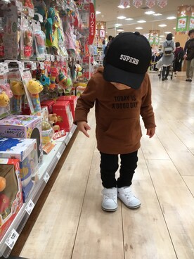 「1歳6ヶ月」｜「アイテム（キャップ）」を使った、ryo_toさん（キッズ・70cm）の秋コーディネート