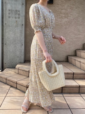 「アイテム（サンダル、ゴールド系）」を使った、miyabiさん（レディース・153cm）の春コーディネート