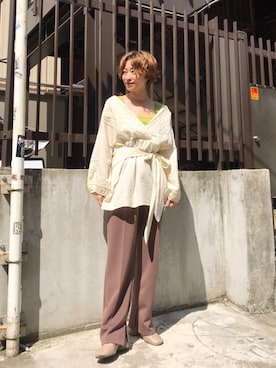 「ジャージーパンツ」｜「アイテム（スラックス）」を使った、Yoshida Aoiさん（レディース・155cm）の春コーディネート