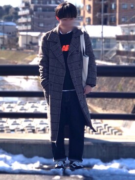 「CASPER JOHN AIVER（キャスパージョンアイバー）のアイテム（チェスターコート）」を使った、トマトさん（メンズ・175cm）の冬コーディネート