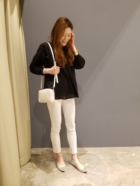 「スキニー」｜「アイテム（チュニック）」を使った、Chikaさん（レディース・163cm）の春コーディネート