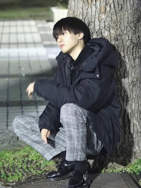 「ワイドスラックス」｜「アイテム（ダウンジャケット/コート）」を使った、SHOTAさん（メンズ・176cm）の秋コーディネート