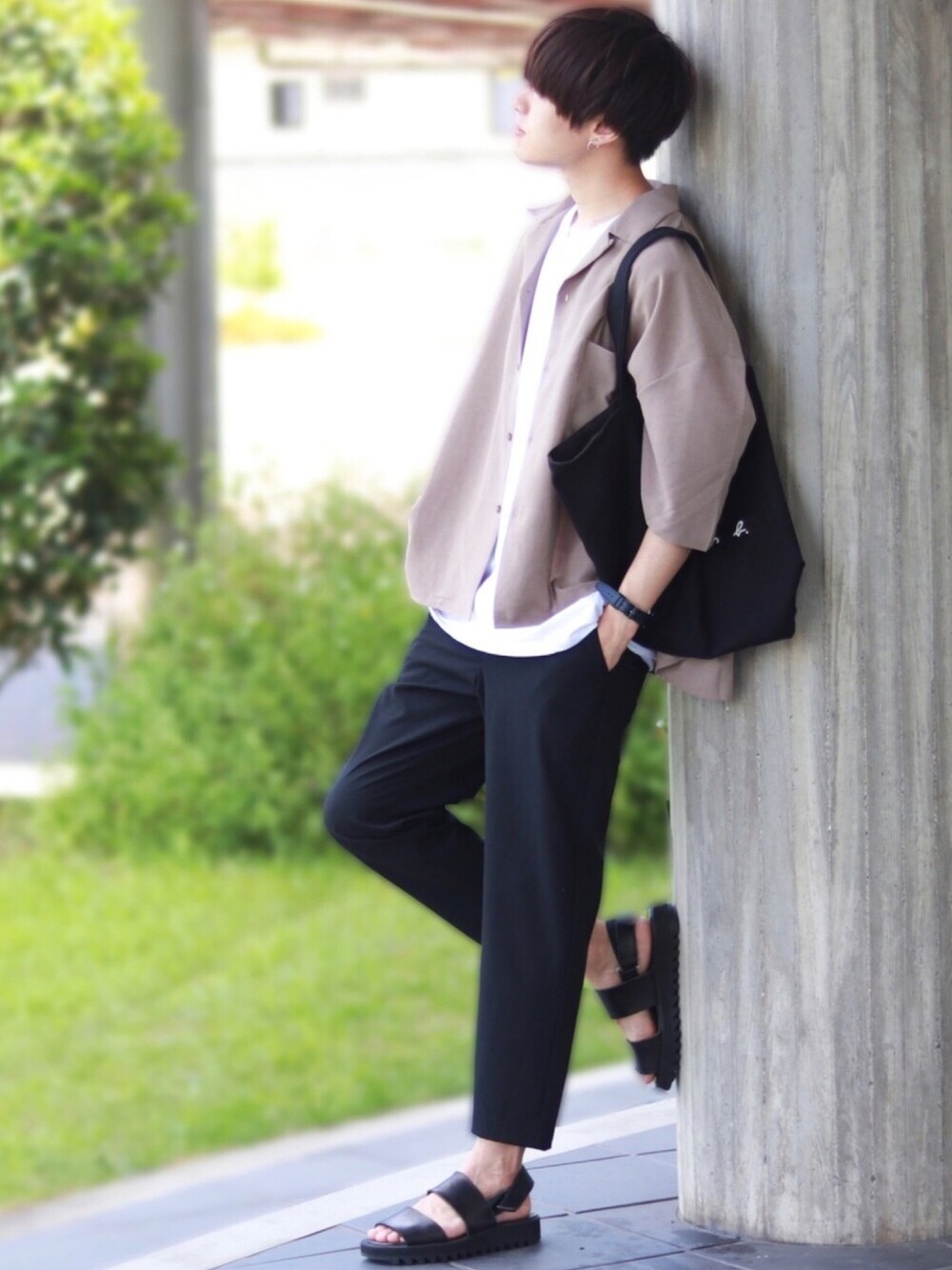 「BASQUE magentaの【BASQUE -enthusiastic design-】BIGシルエットドロップショルダー半袖オープンカラーシャツ（シャツ/ブラウス、ベージュ系）」を使った、SHOTAさん（メンズ・176cm）の夏コーディネートの1枚目の写真