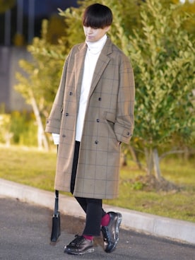 「CASPER JOHN（キャスパージョン）のアイテム（チェスターコート）」を使った、SHOTAさん（メンズ・176cm）の秋コーディネート